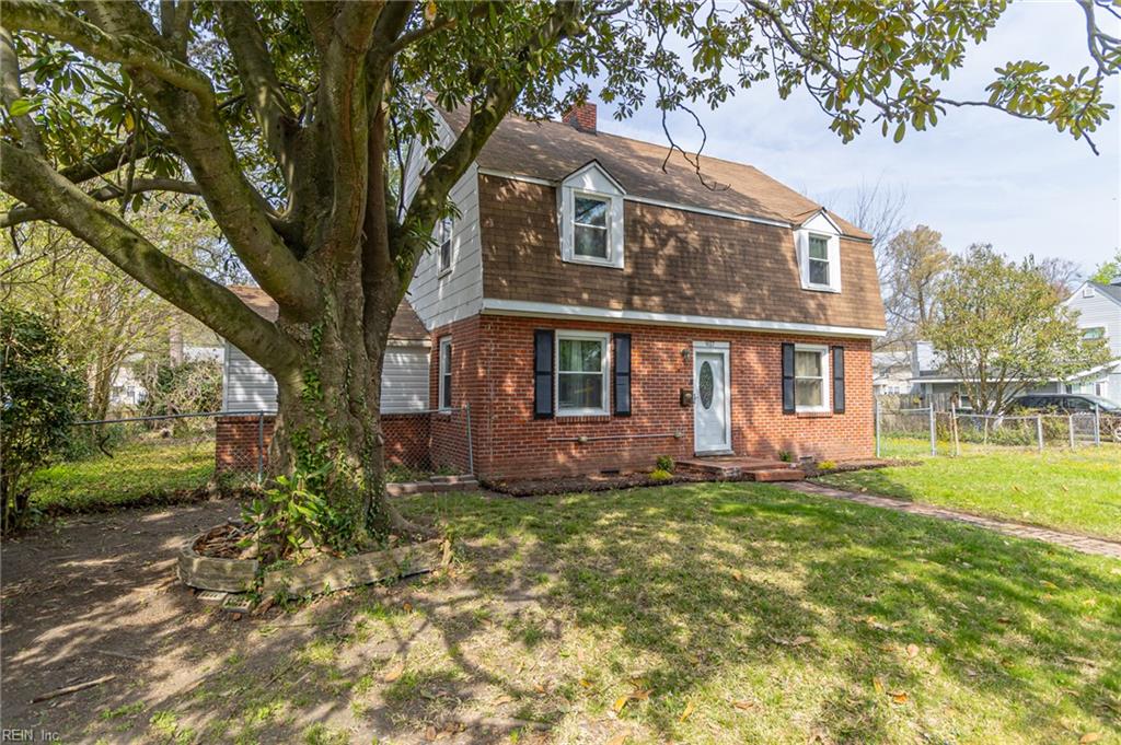 937 Dogwood Terrace