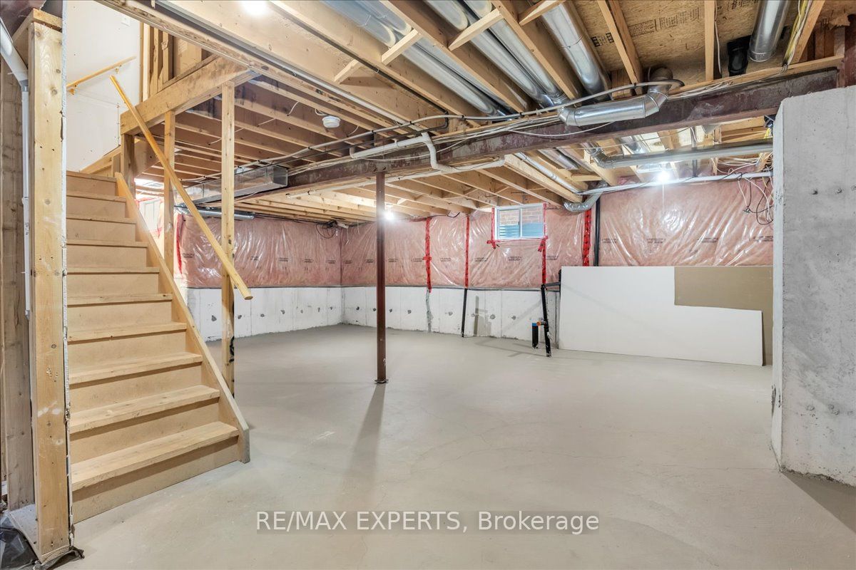 78 Joseph Cres