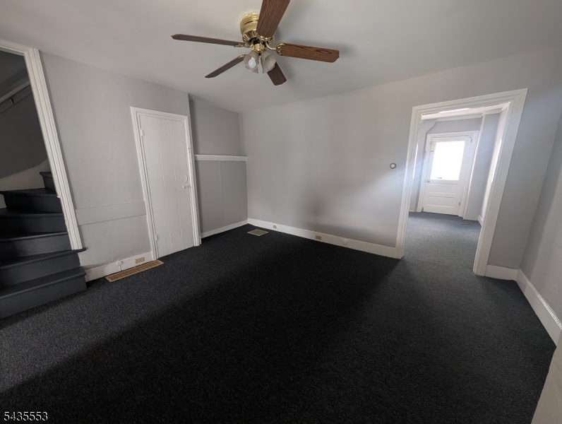 10 Randall St
