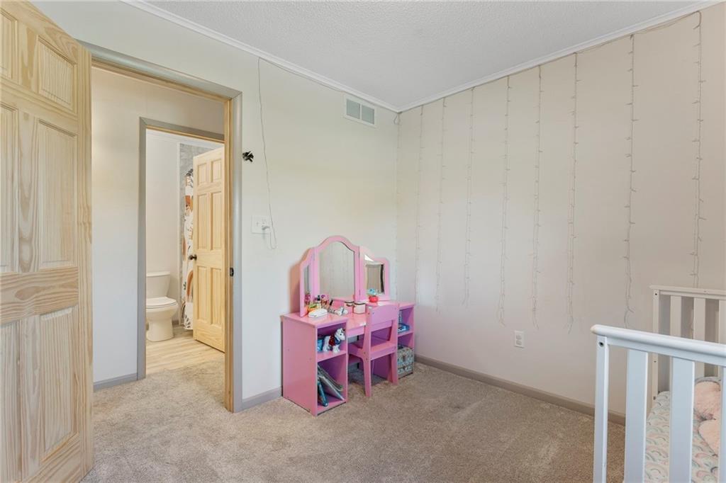 32241 NE Neosho Road