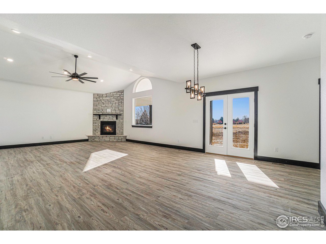 8759 Longs Peak Cir