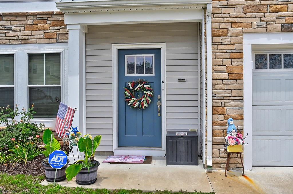 1002 Opal Street 103