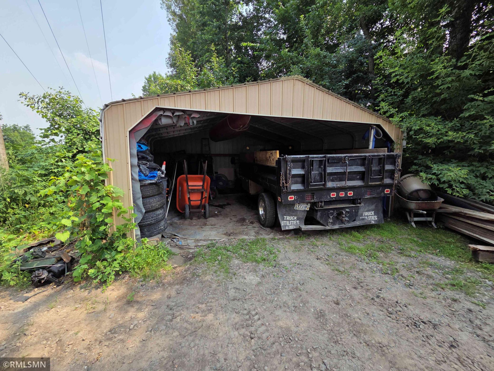 13060 Oakview Lane N