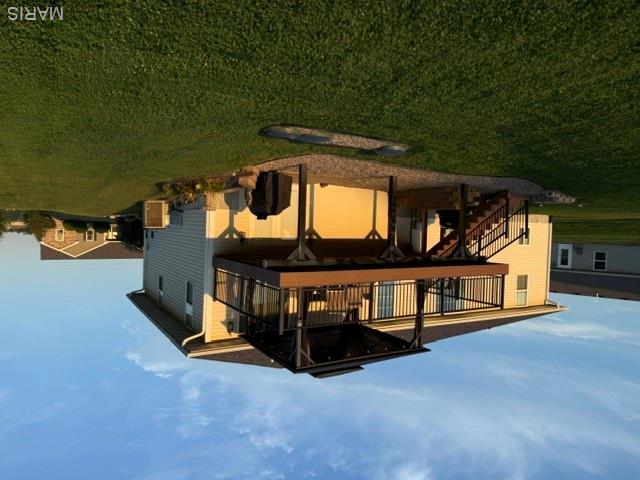 5752 Clear Creek