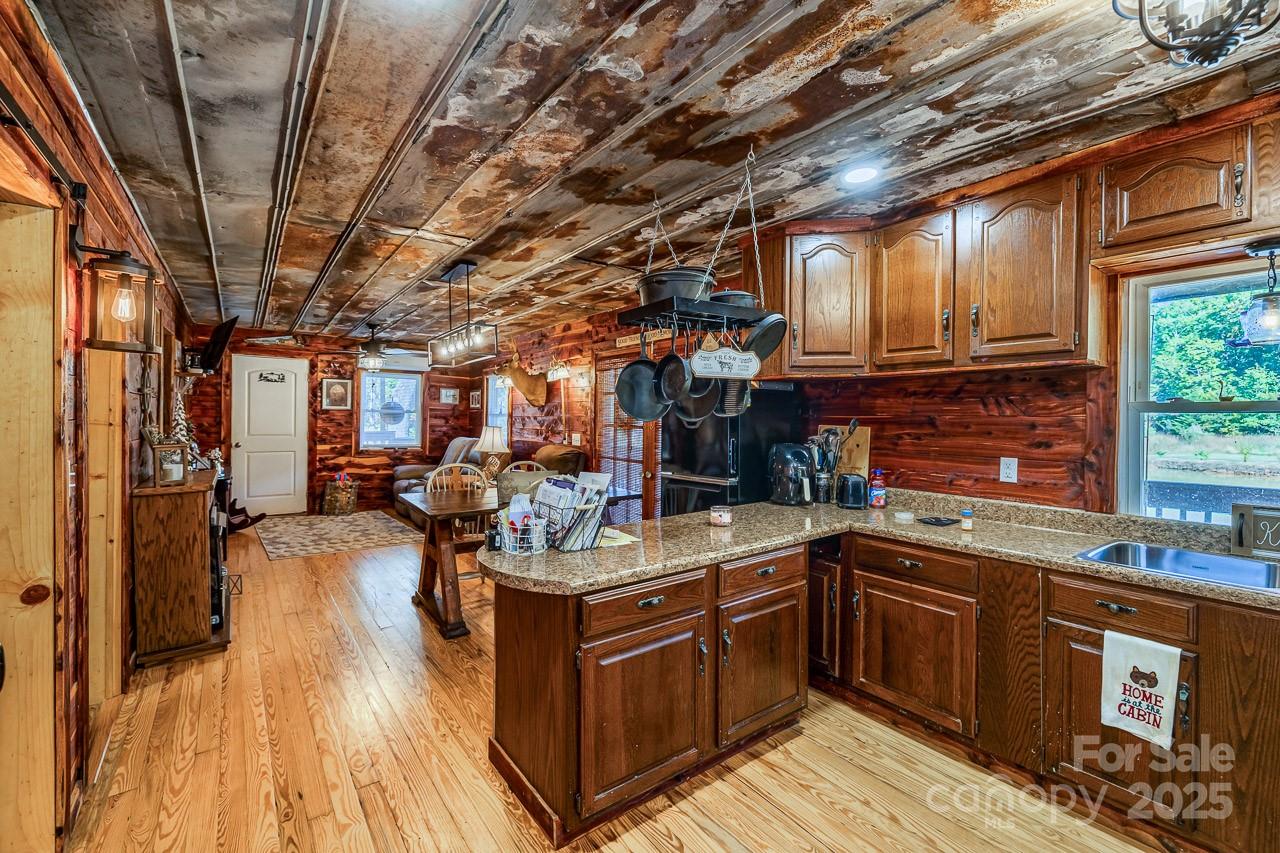 398 W V Thompson Road