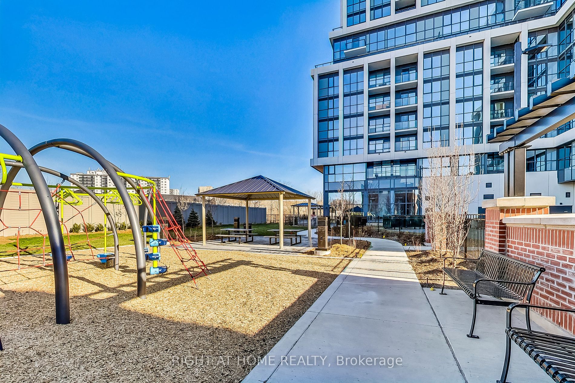 1095 Douglas Mccurdy Dr 156