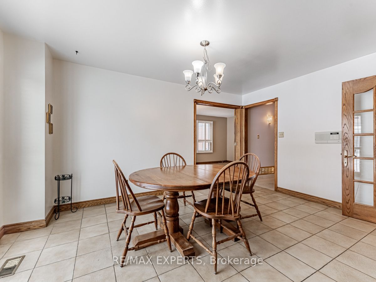 12 Arrowhead Dr
