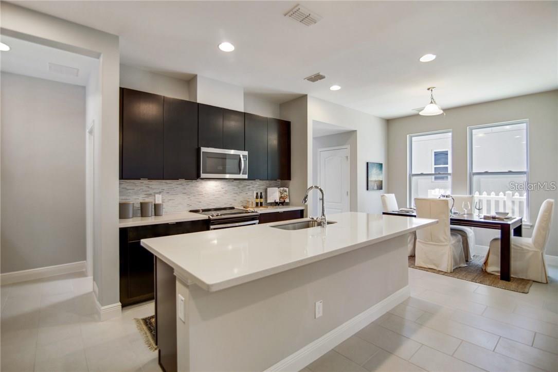 7241 Sunny Meadow Alley