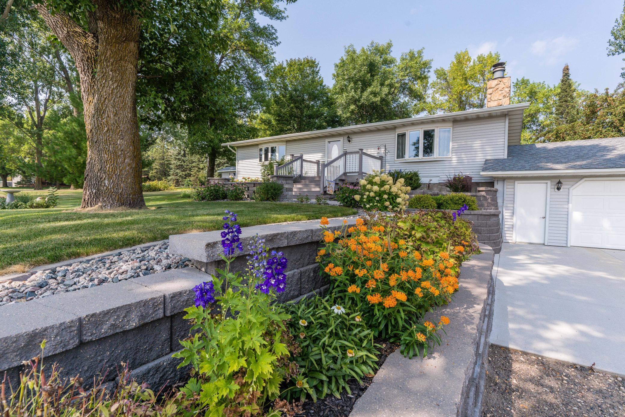 23490 Cottonwood Lane