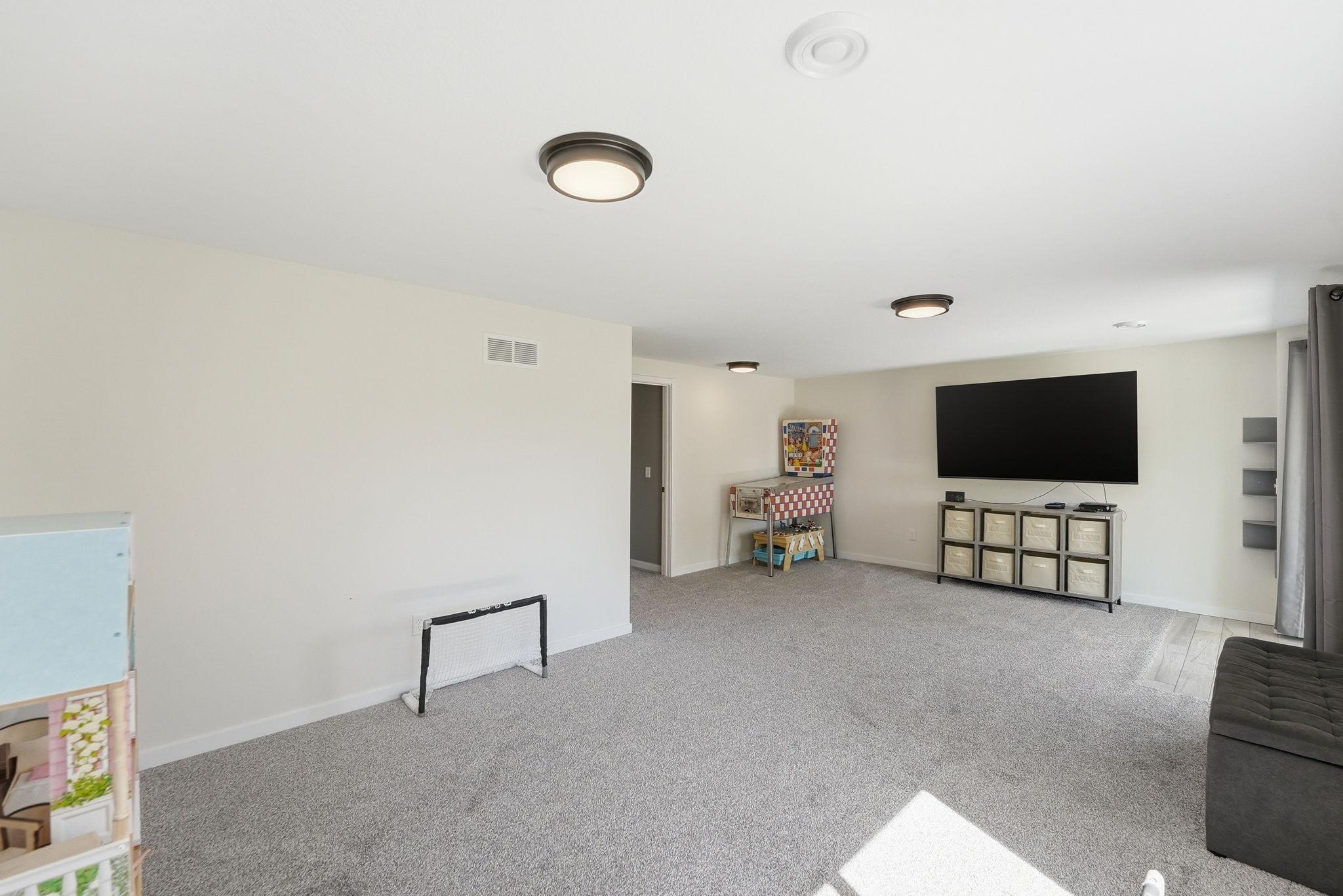 10640 Raven Loop NE
