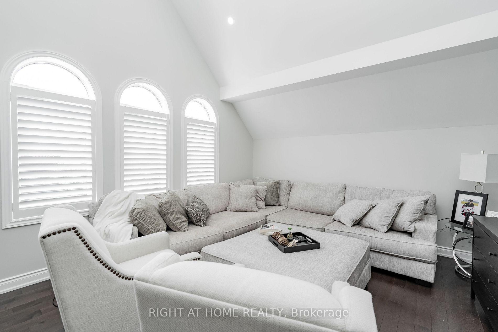 5389 Ruperts Gate Dr
