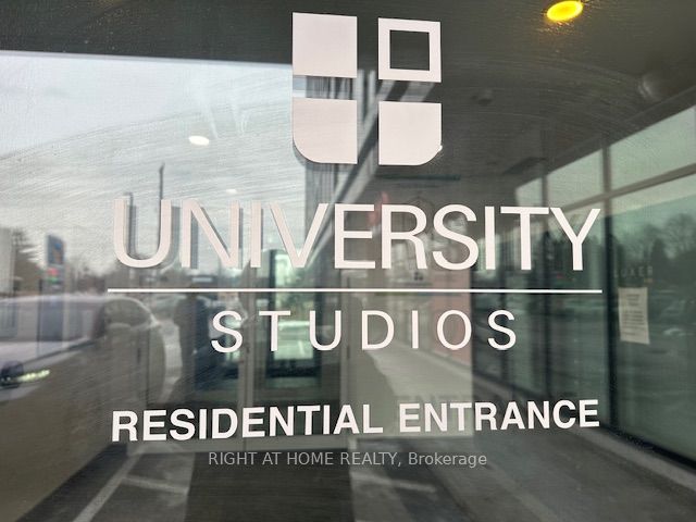 1900 N Simcoe St 604