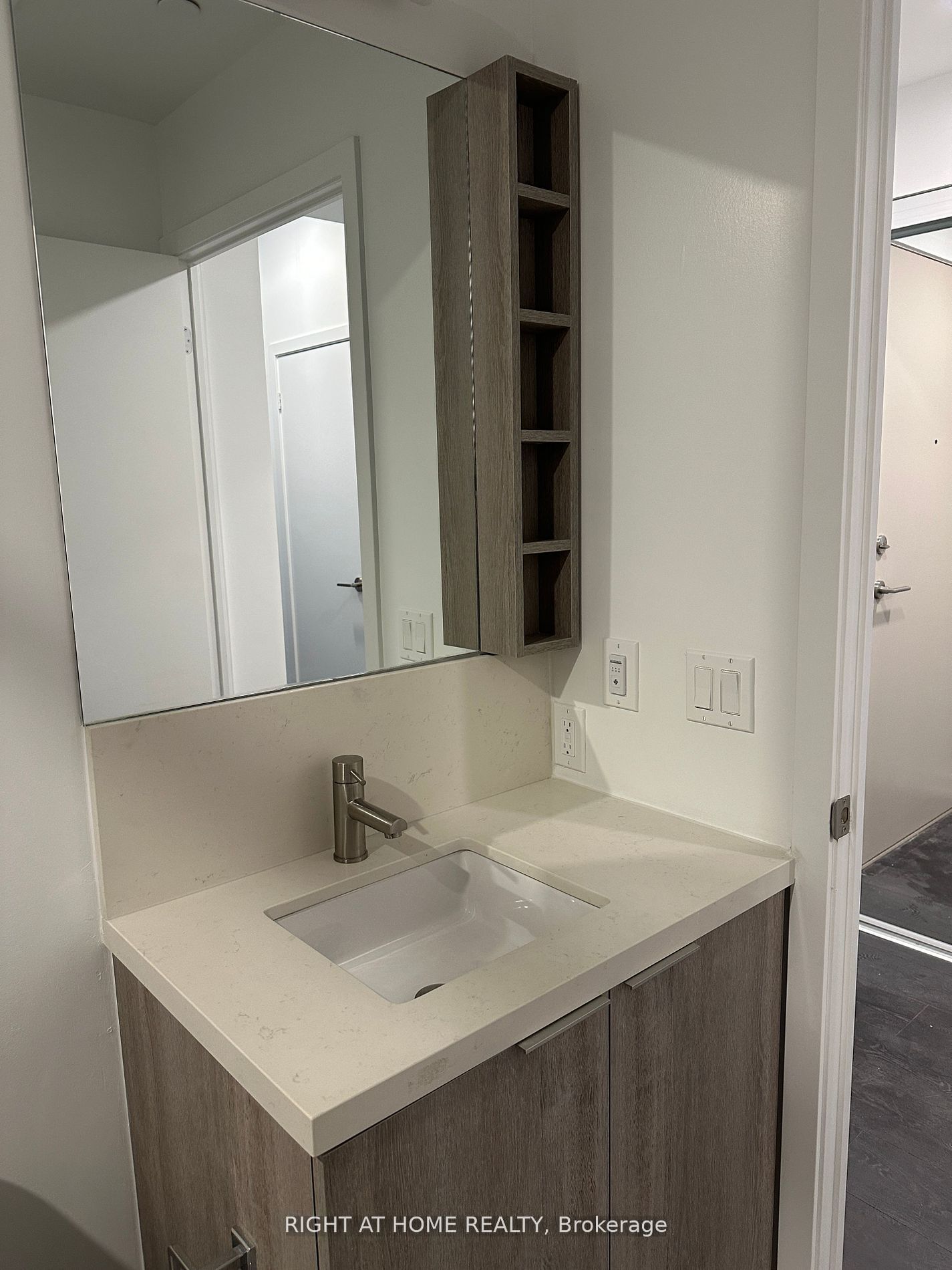 2020 Bathurst St 508