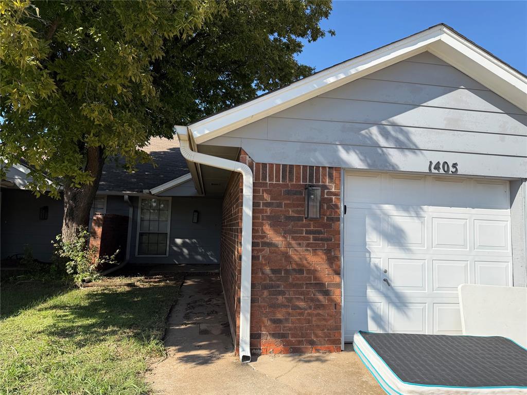 Great deal on this duplex in Edmond! This property would make an excellent investment or house hack. Each side is 2/2 1068sf with 1 car garages and fenced backyards. This one is priced under retail value to account for some cosmetic repairs it needs and a minor foundation issue on the vacant side (1405). 1407 Pennington is rented month to month at $1245/month. Roof is from 2016. 1407 HVAC is from 2019. 1405 HVAC is from 2016. Water heater at 1407 is working but age unknown, 1405 water heater is from 2006. Seller prefers to sell as-is and has priced necessary repairs into asking price. Seller is licensed agent in state of Oklahoma #170512.