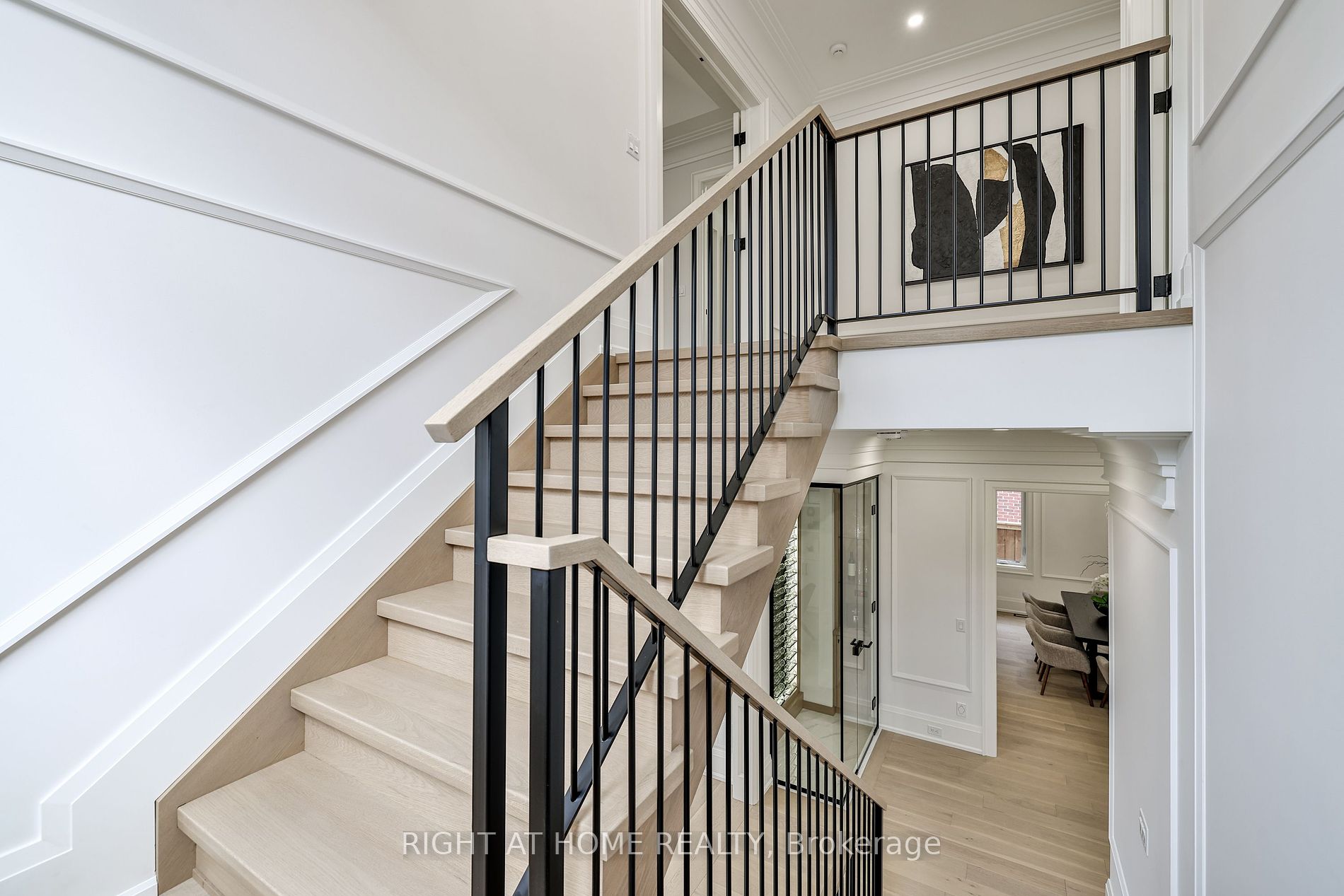 8 Hughson Dr