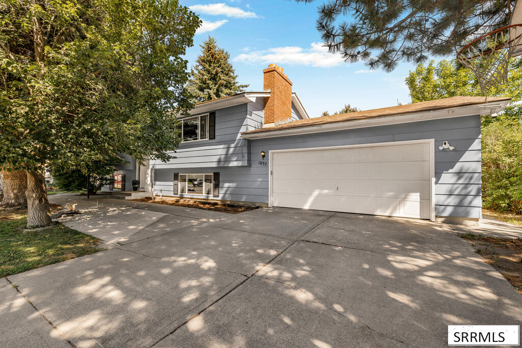 1037 Claredot Drive