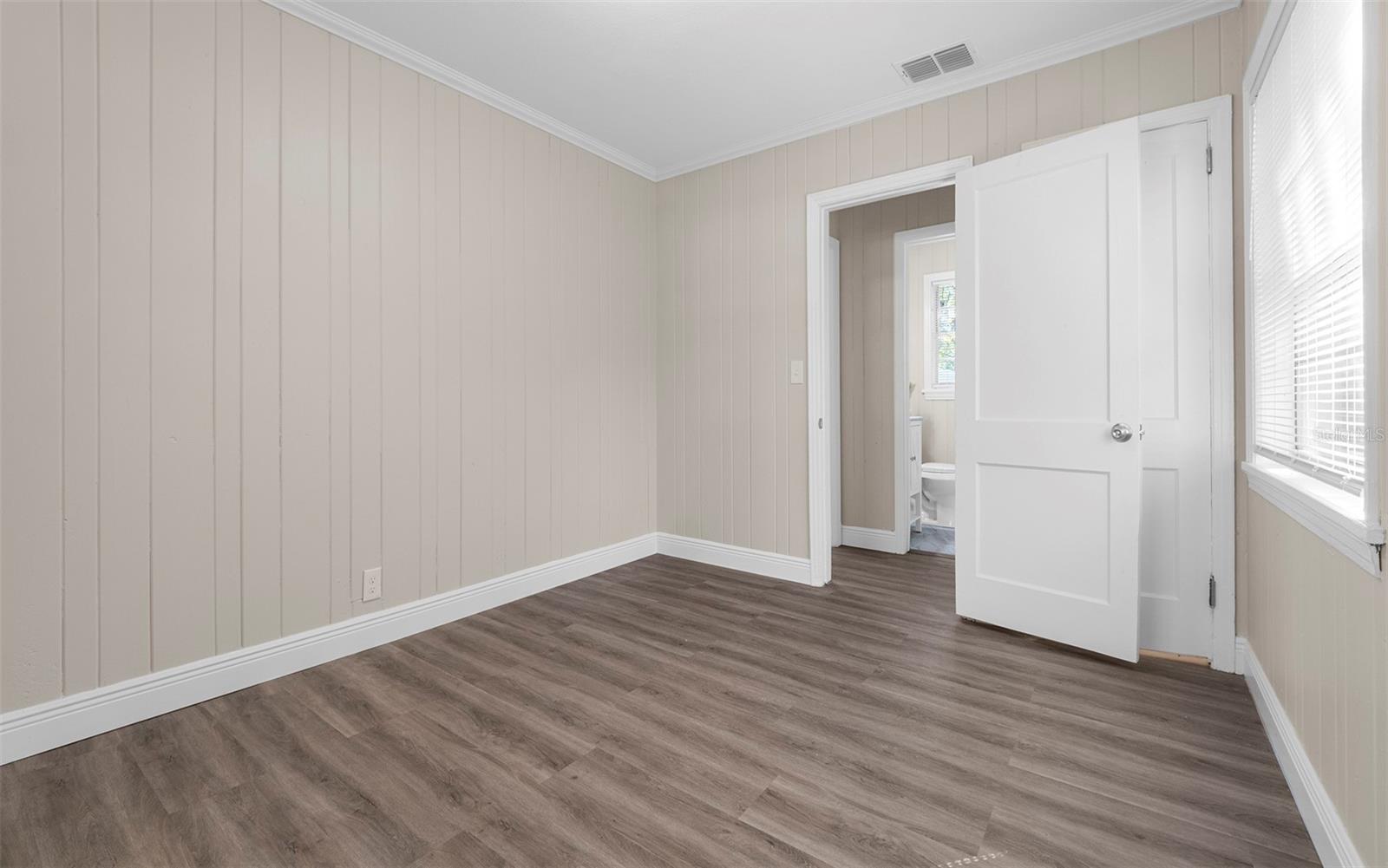 1710 W Perdiz Street