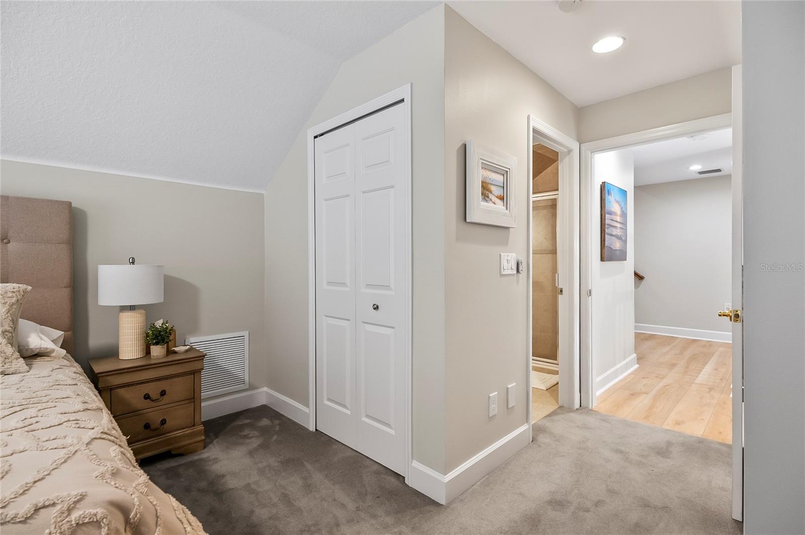15 S Waterview Drive