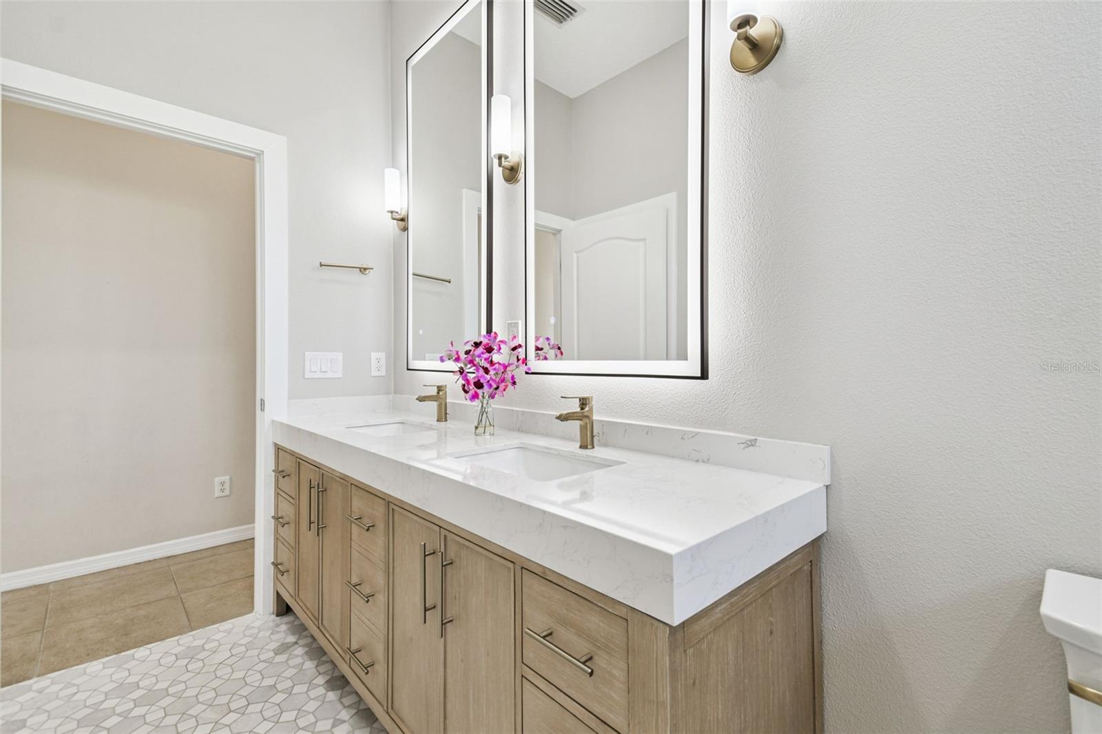 15639 Seth Country Lane