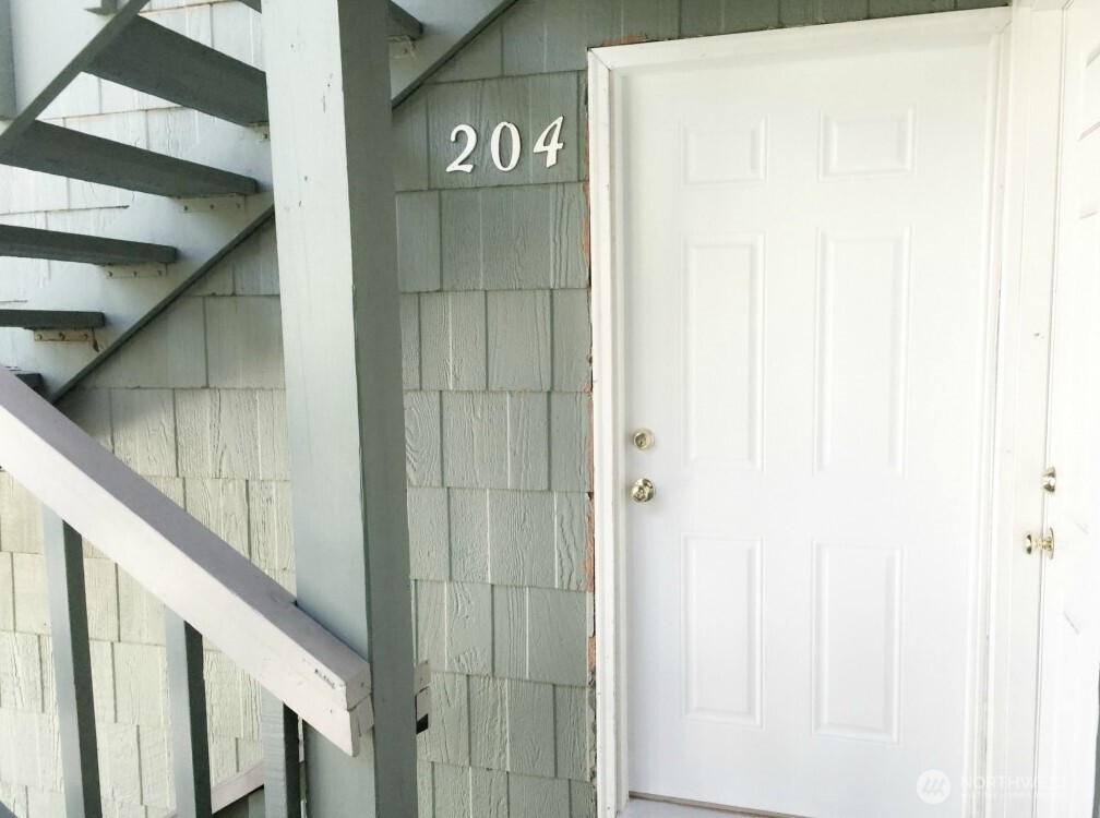 Discover this beautifully updated Auburn condo, offering both convenience and quiet living just moments from Downtown Auburn. The home features fresh paint, new carpet, and a full set of brand-new appliances, including a refrigerator and in-unit washer and dryer. The primary bathroom adds a modern touch with its heated flooring system.    The community provides excellent club-house extras such as an outdoor pool, hot tub, and indoor sauna, along with newly expanded parking for added. A move-in-ready home with comfort, updates, and great location all in one.