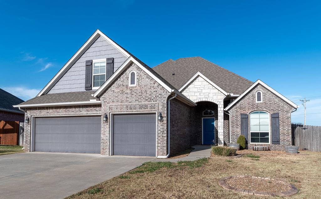 Upgraded with all the amenities in Belmar North! This beautiful feature packed home is layed out nicely with a huge bonus/bed room plus full bathroom upstairs, and 4 bedrooms (or 3 with office) and 2 full bathrooms down. The whole house backup generator ensures peace of mind while the built-in kitchenaid grill on the covered patio creates a functional outdoor living space. The oversized yard offers lots of room for your imagination, plenty of space for everyone.