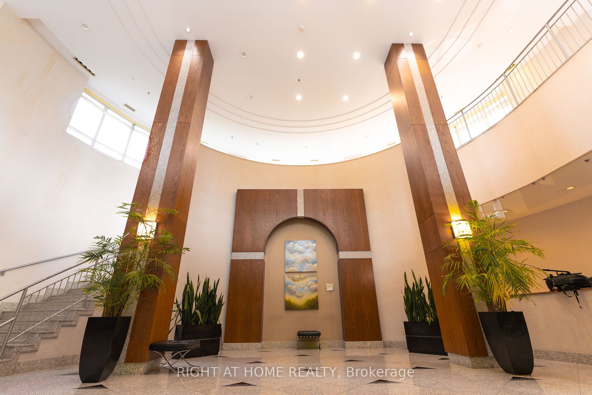 16 Harrison Garden Blvd 209