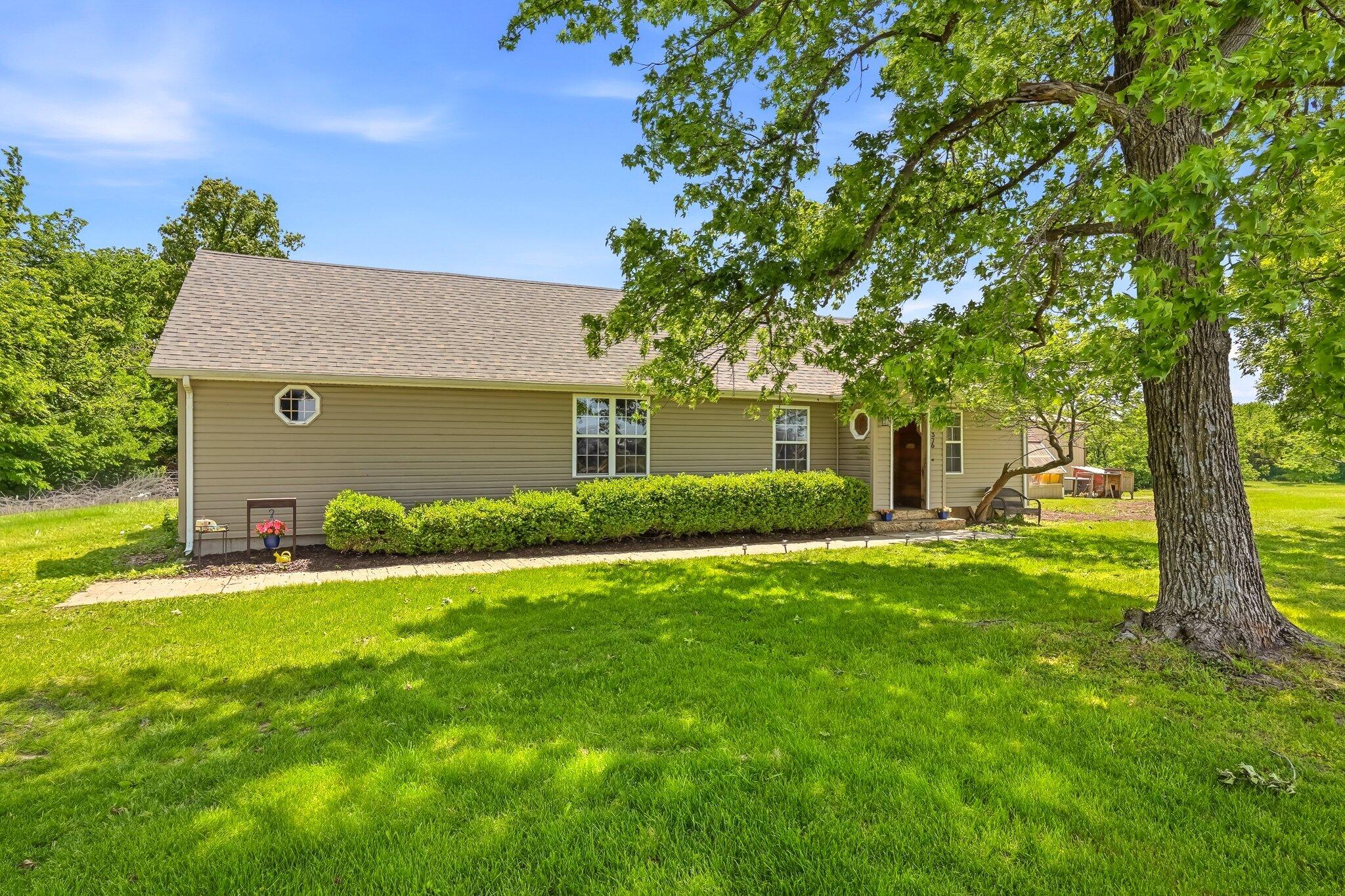 376 N Farm Road 35