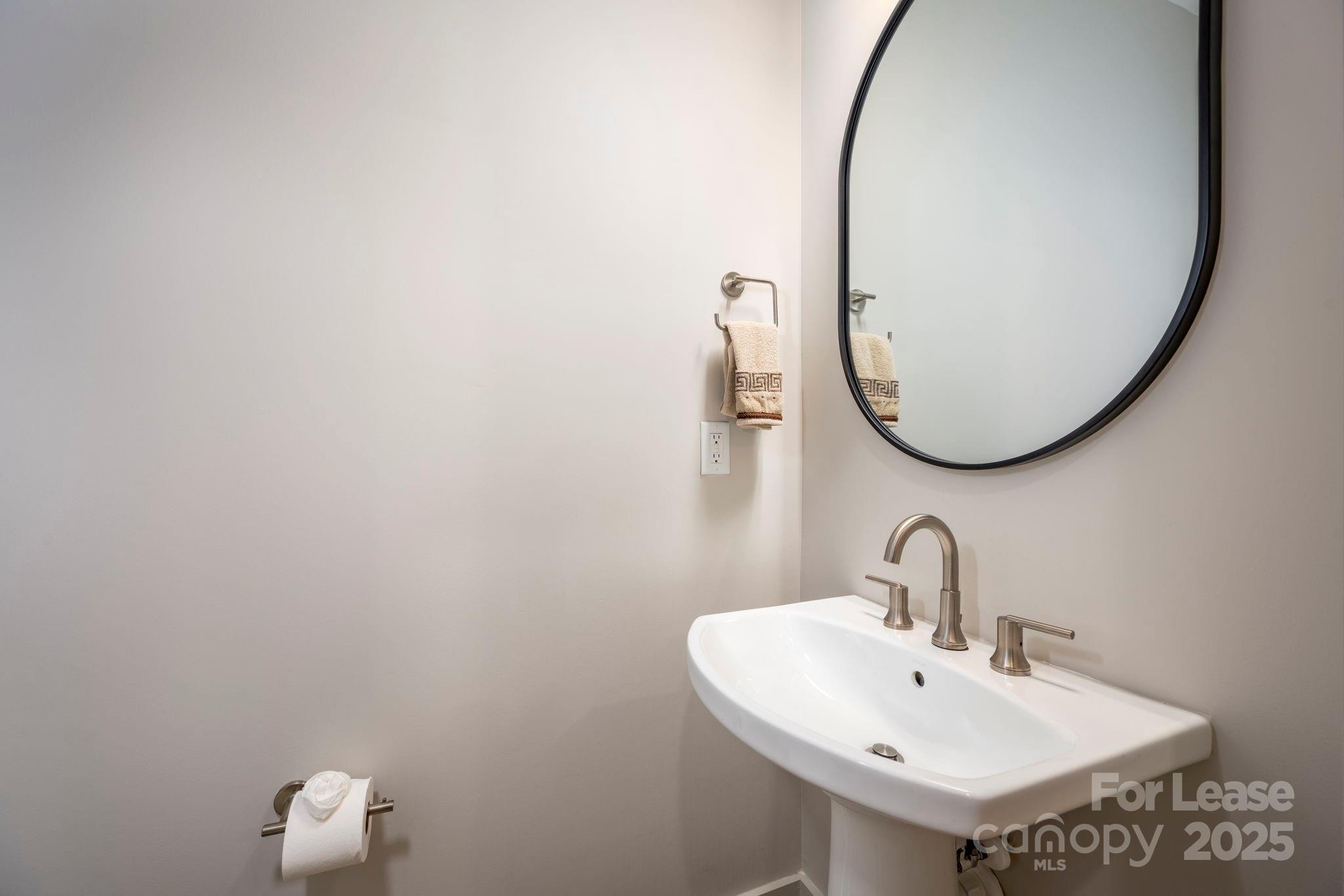 1033 Wesley Terrace Avenue