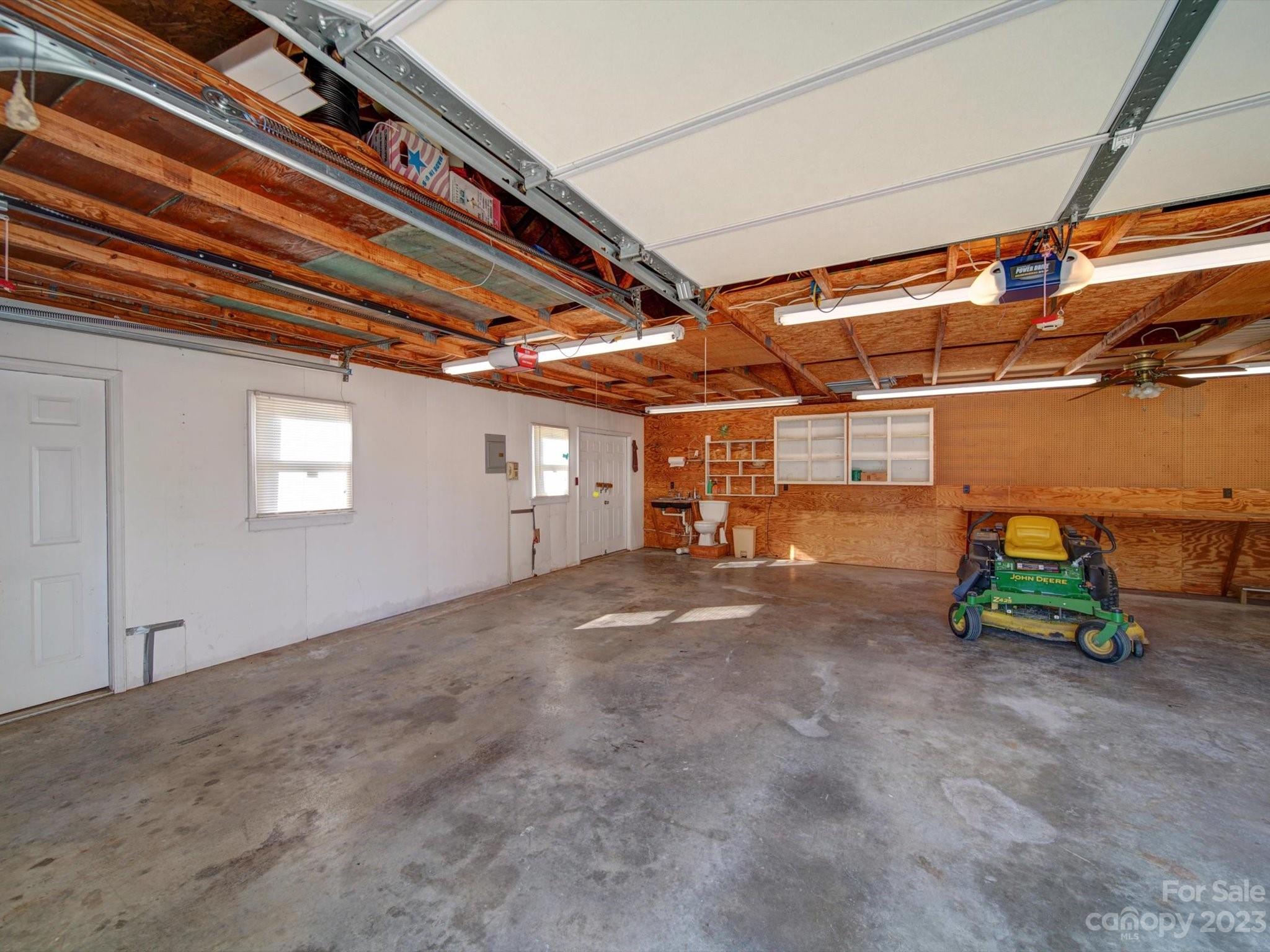 1106 Arden Drive
