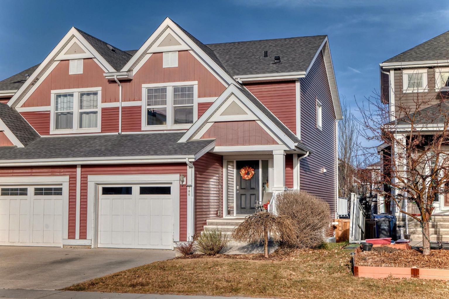 786 River Heights Crescent