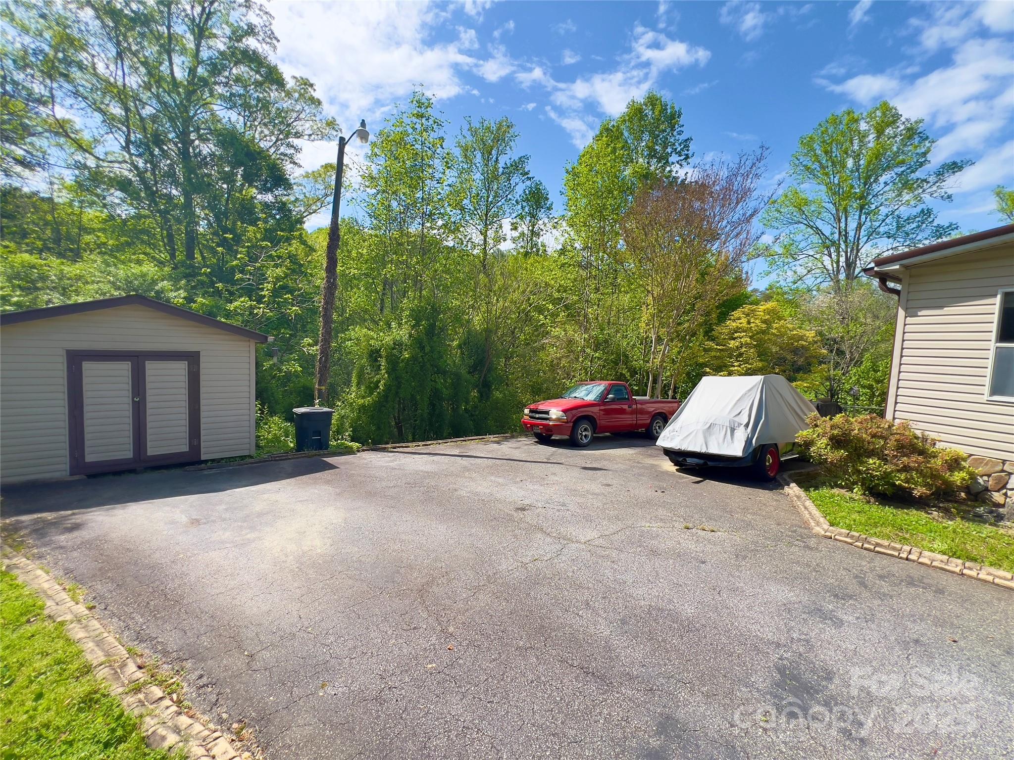 1384 Bradford Mountain Road
