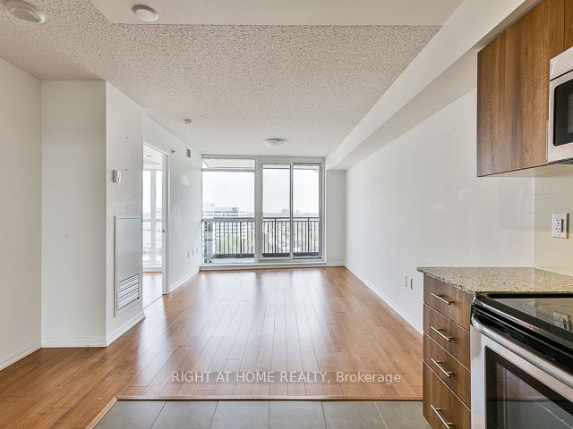 800 W Lawrence Avenue West Ave 1324