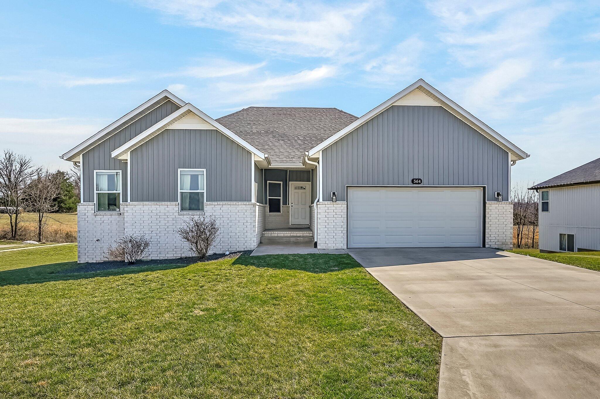 564 Delaware Court