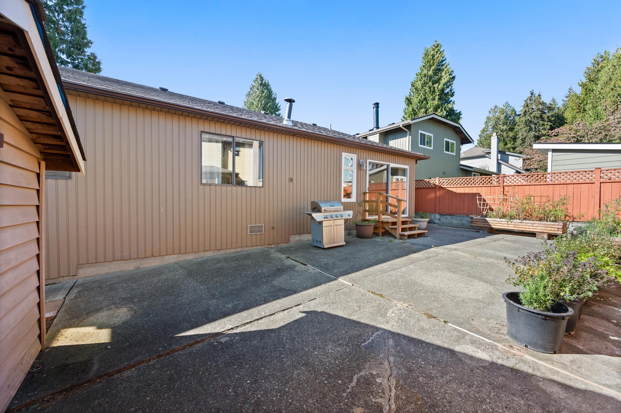 6426 Wade Road
