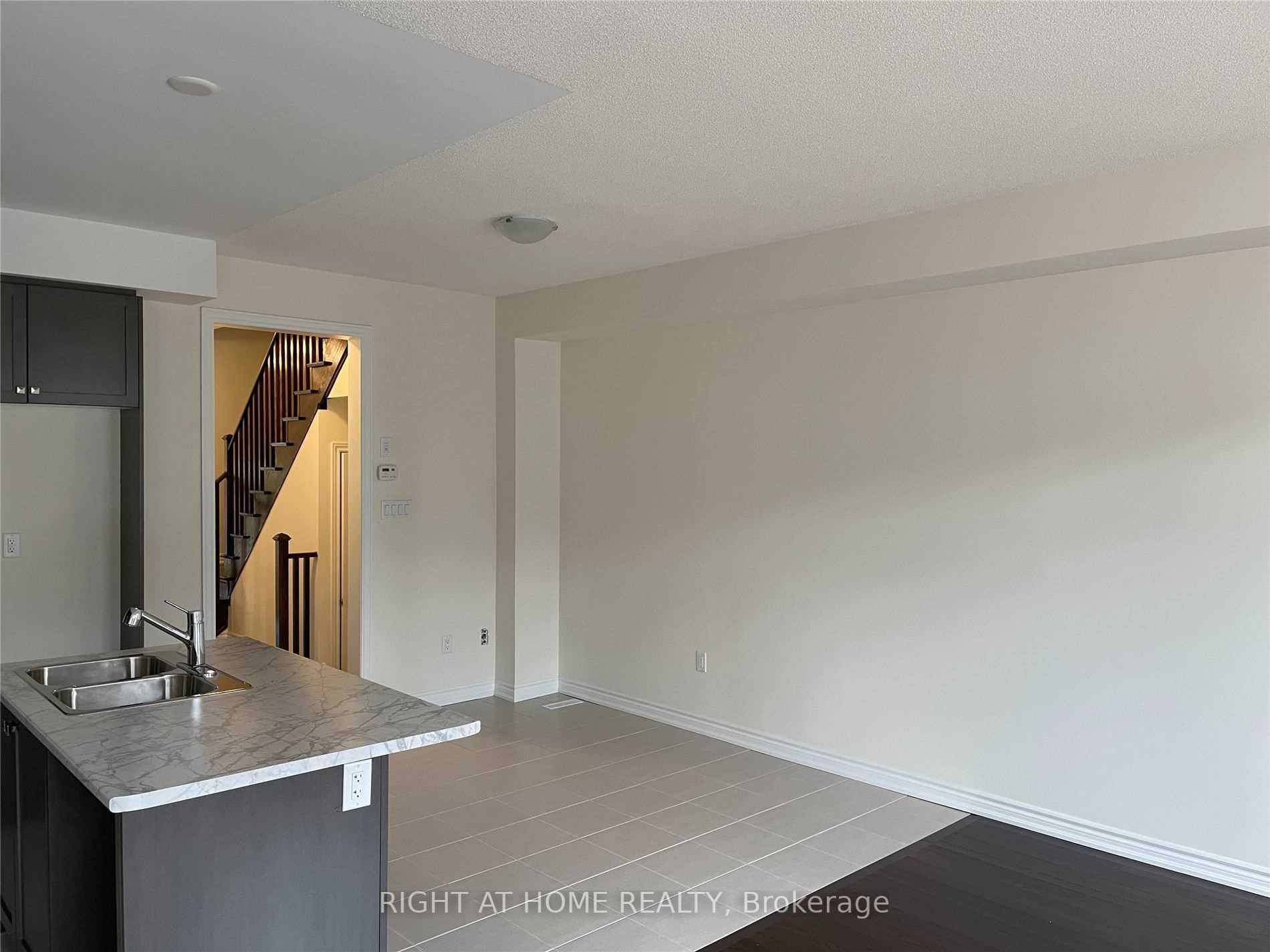 94 Ogston Cres