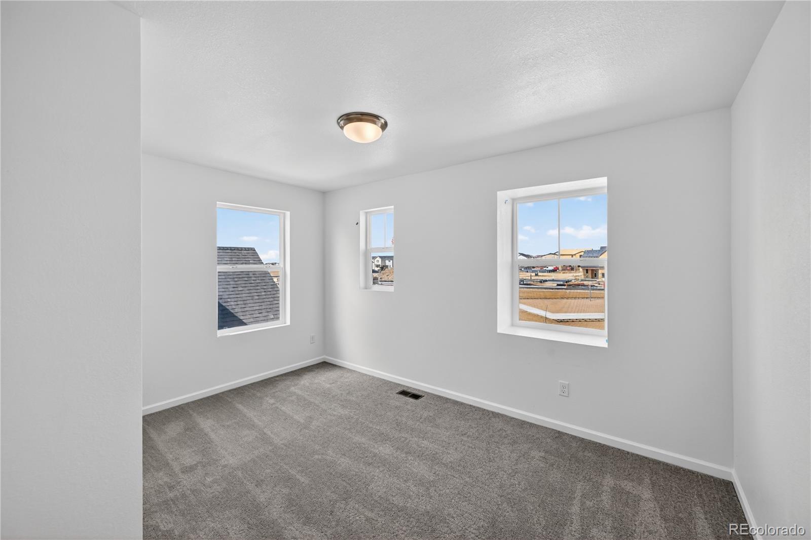 28430 E 4th Place