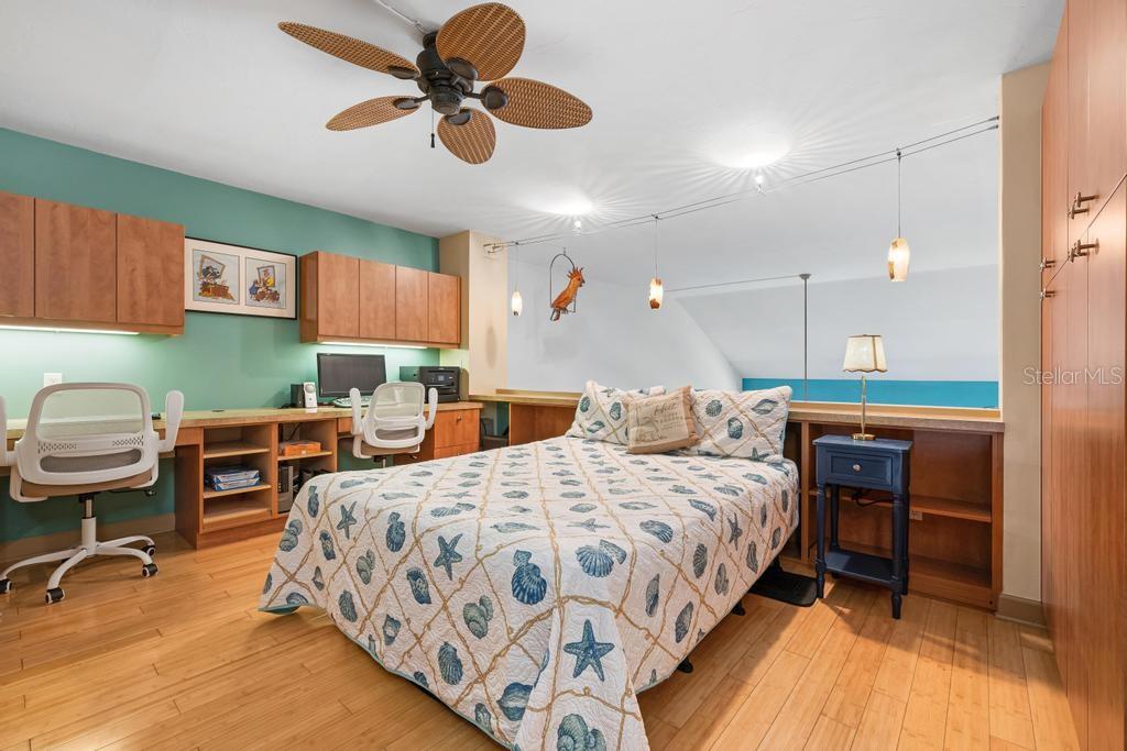 1007 Gulf Drive N 208