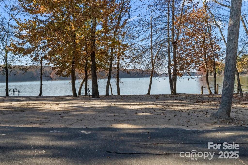 1029 Glade Spring Court