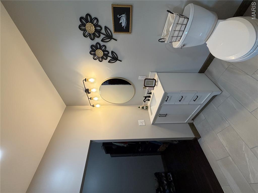 11120 W Lakeshore