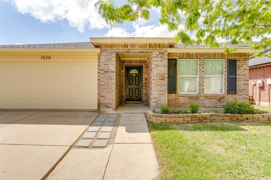 1616 Diamond Lake Trail