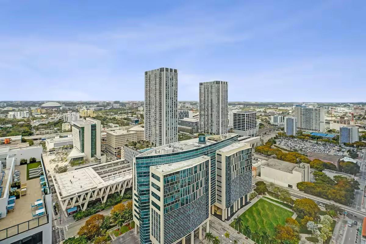 225 N Miami Avenue 1407
