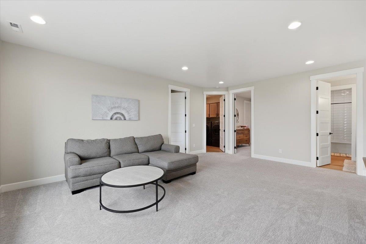 1323 S Aspen Ct