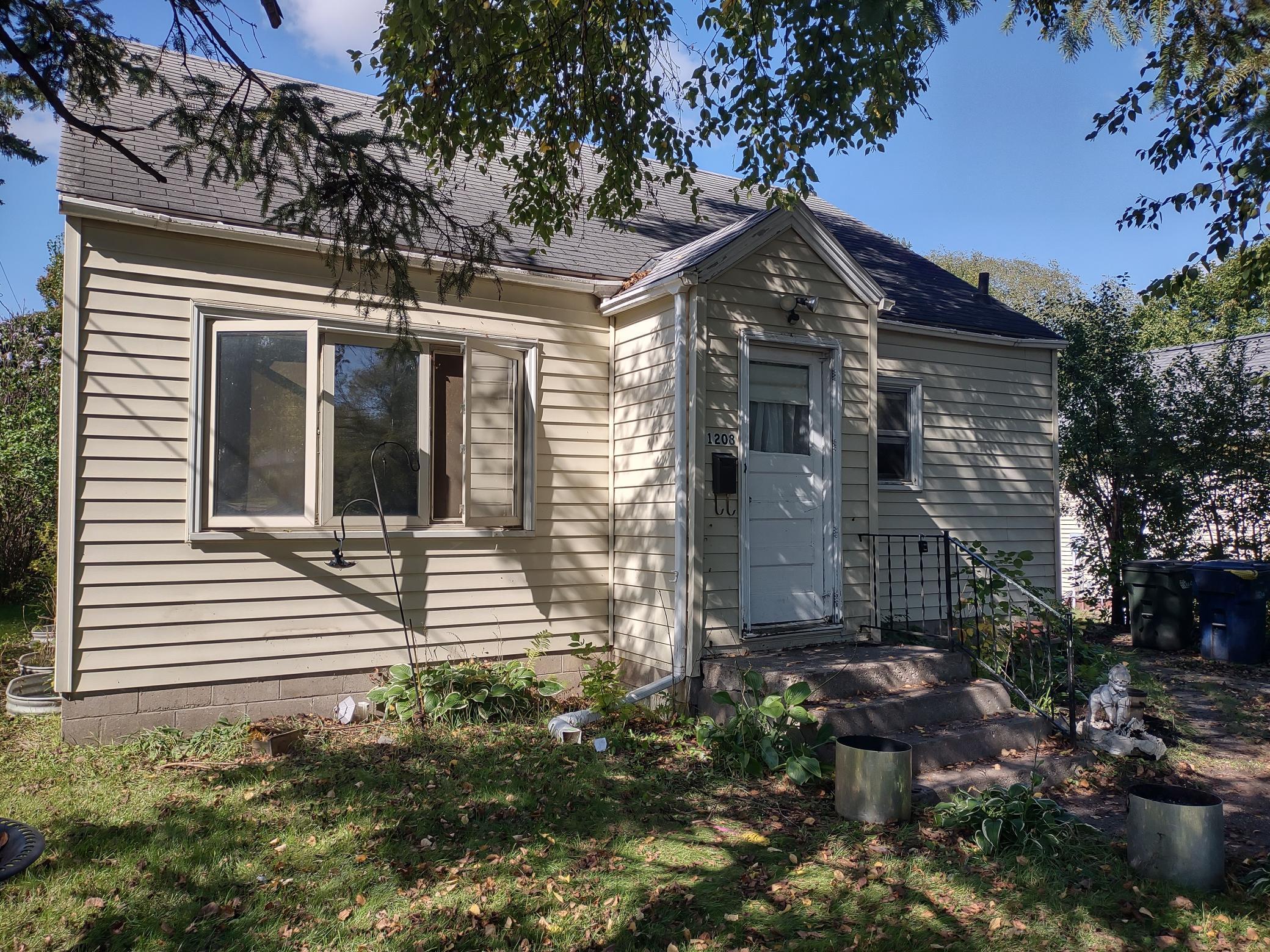 1208 S Sheridan Street