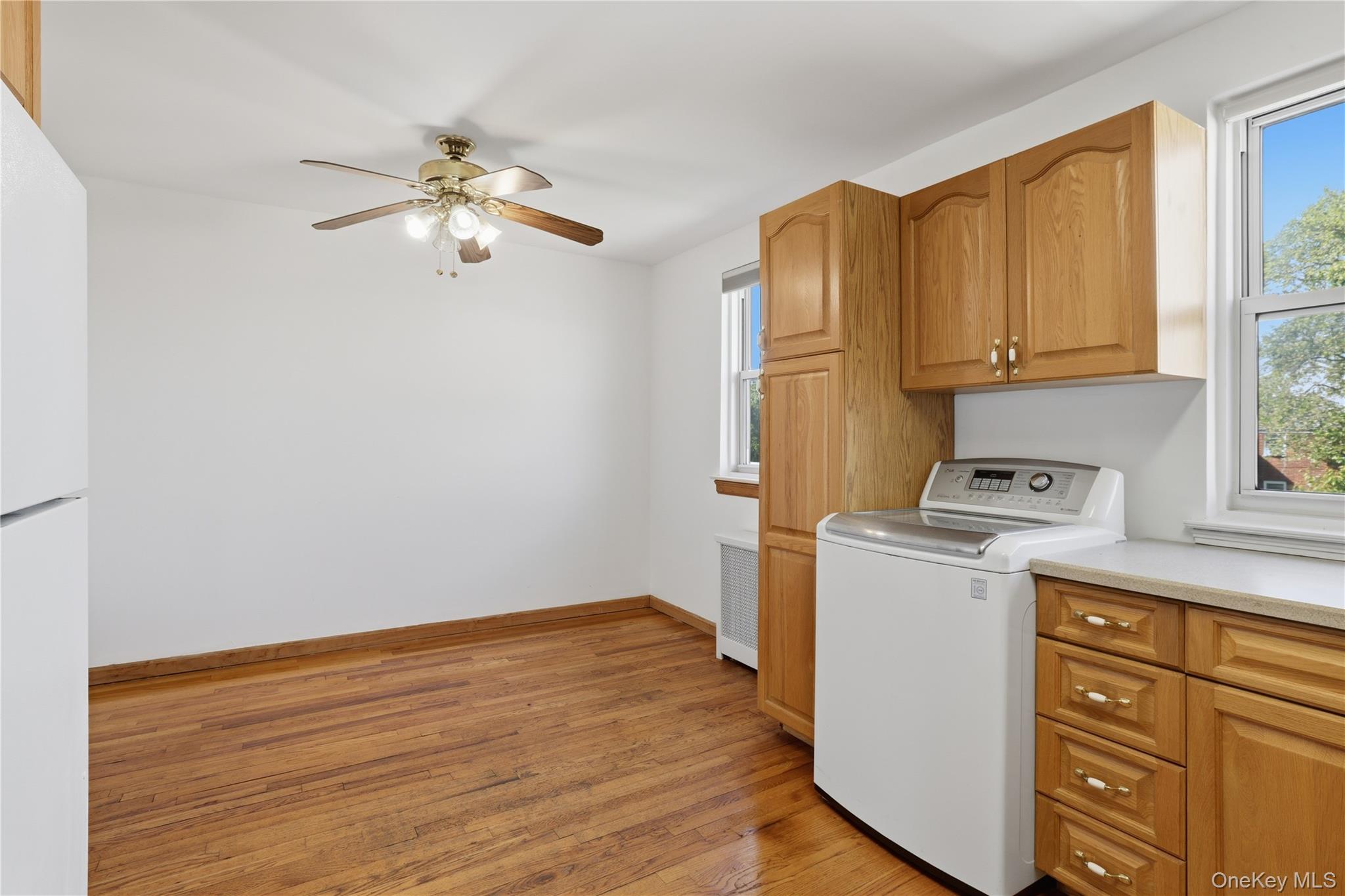 254-18 2nd Floor 75 Ave Upper