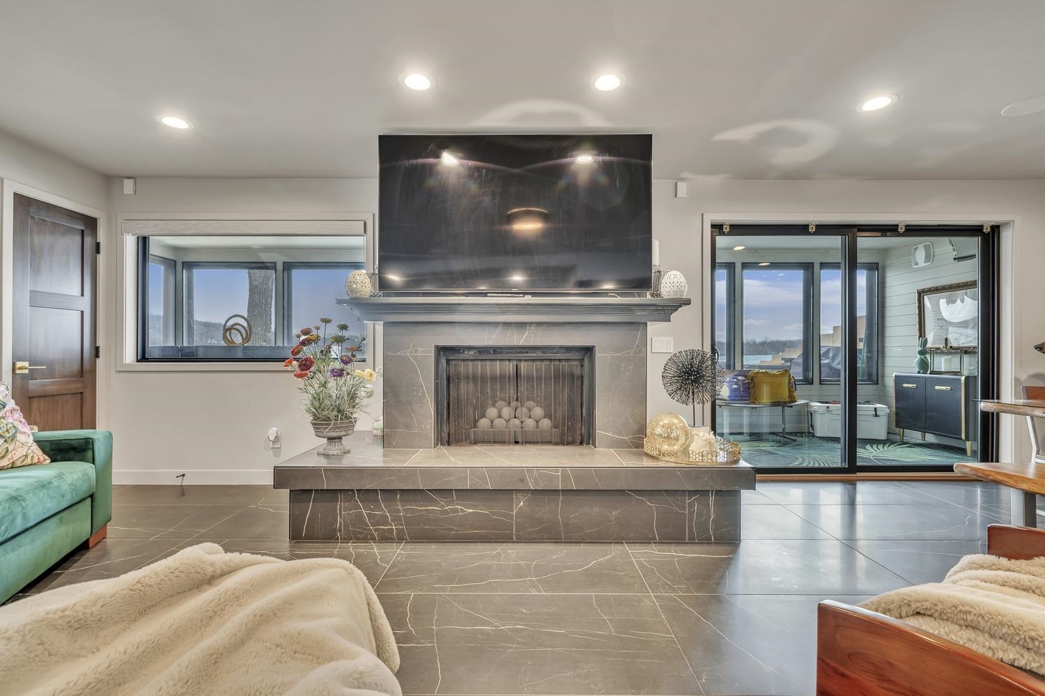 1001 Oak Place
