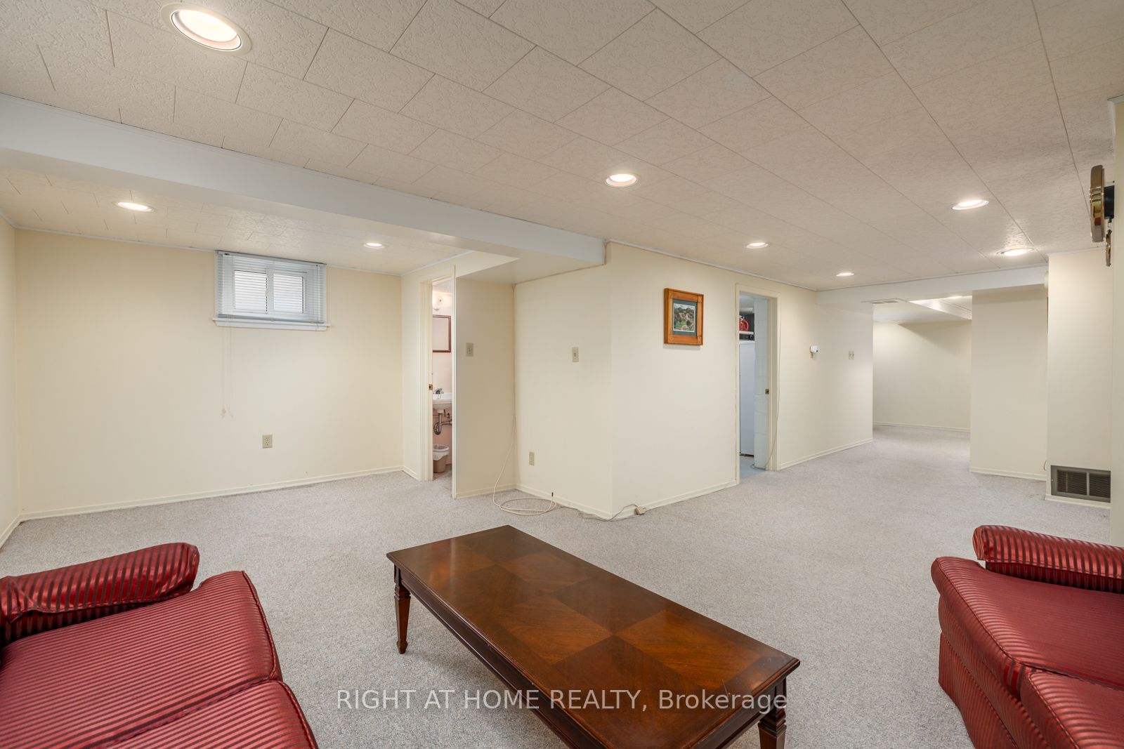 26 E Viewbank Rd