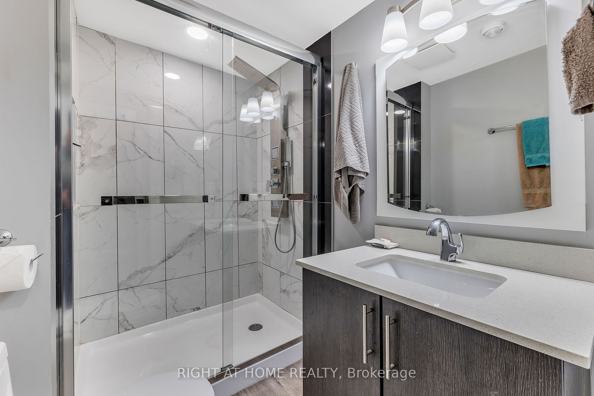 100 Cromwell Ave 2