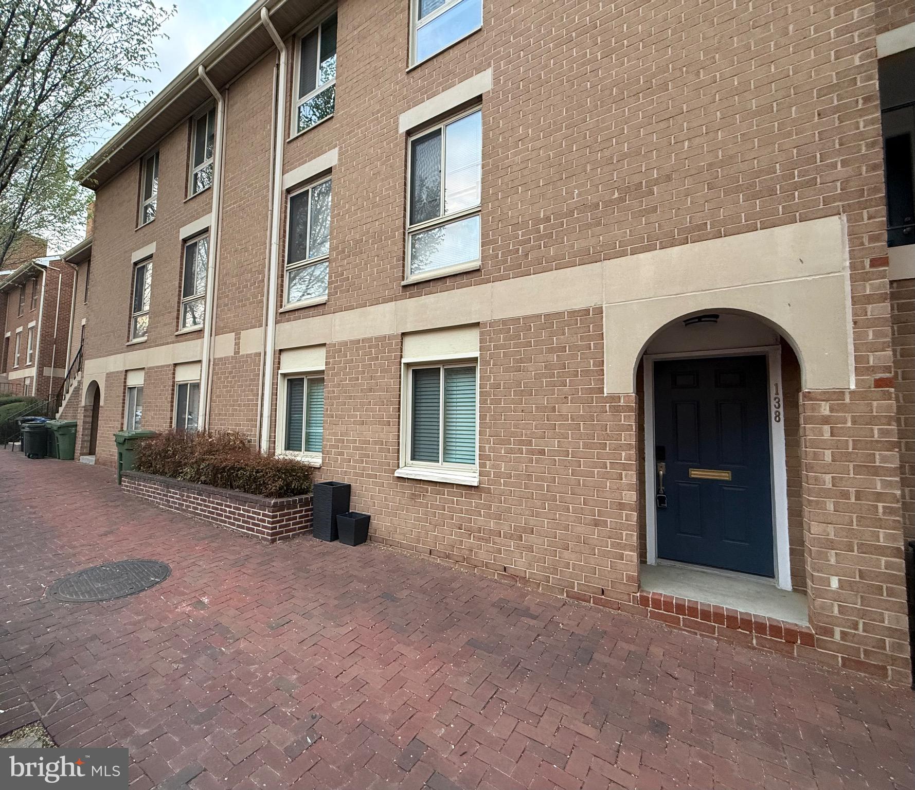 138 W Barre Street R 31