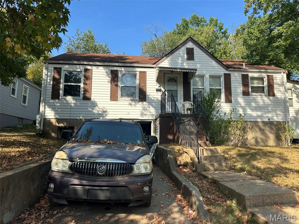 7101 Greenhaven Drive