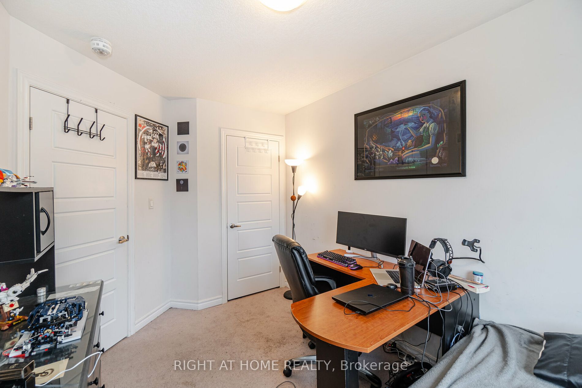 91 E Poppy Dr 50